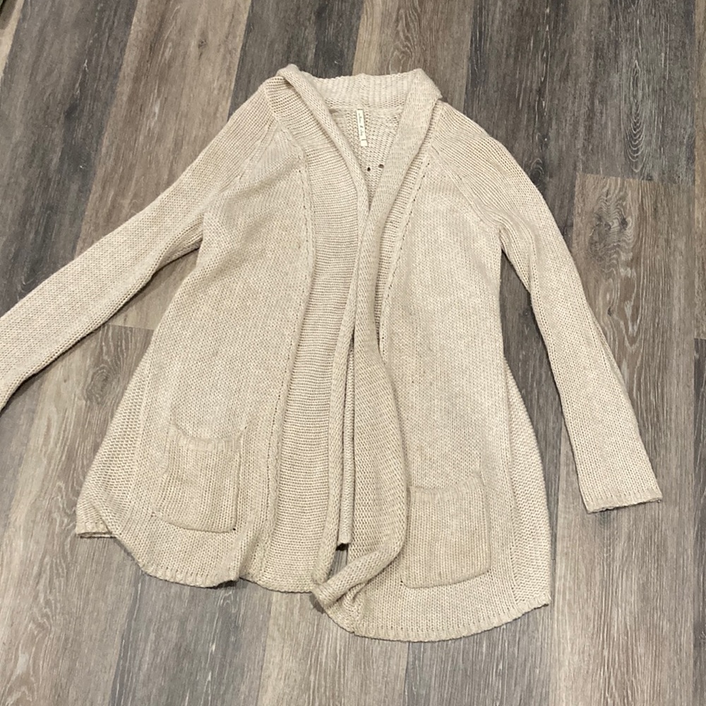 Cream color sweater cardigan- with pockets